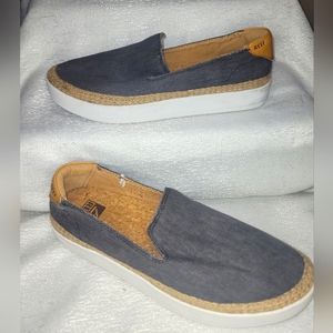 Blue Reef slip- on shoes, size 8